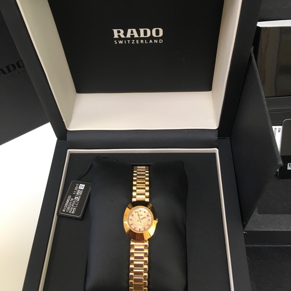 Authentic Rado Ladies Watch - Picture 2 of 8